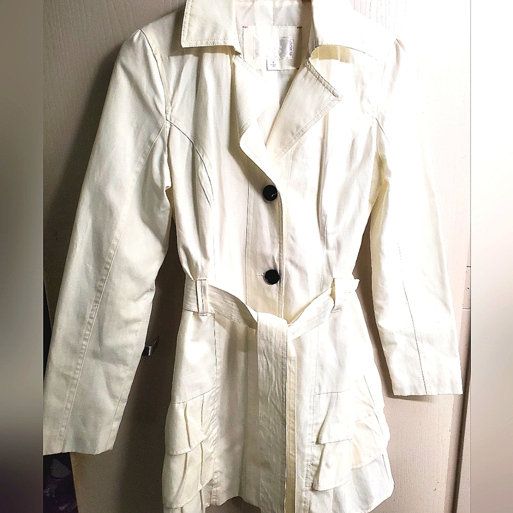 Xhilaration Women's White Ruffle Hem Coat